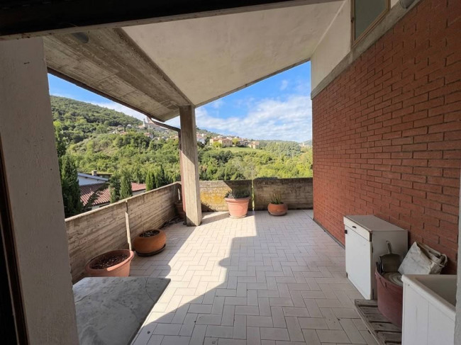 casa semi-indipendente in vendita a Narni