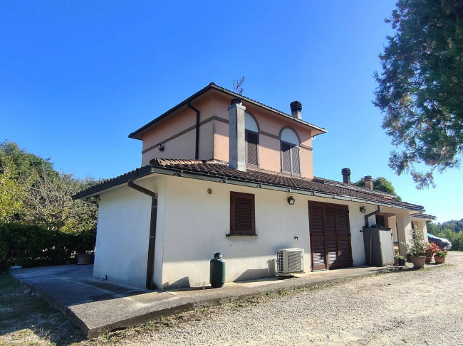 Villa for sale in Amelia