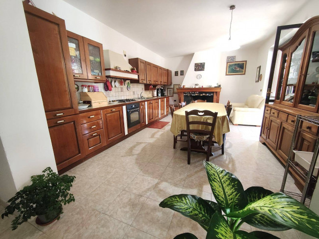Villa for sale in Amelia