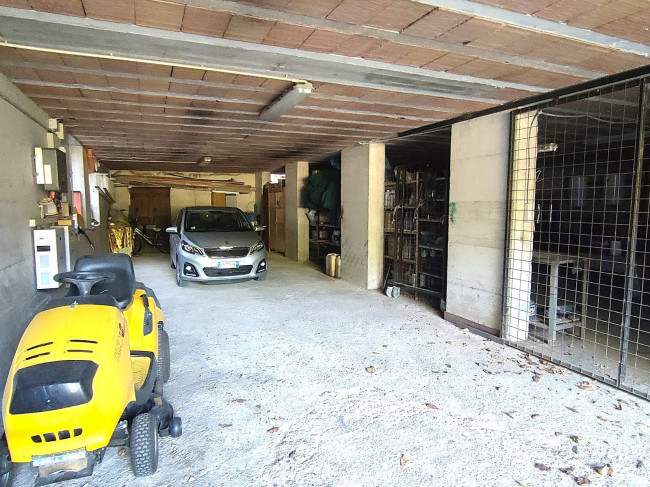 Villa for sale in Amelia