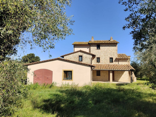 Homestead for sale in Avigliano Umbro