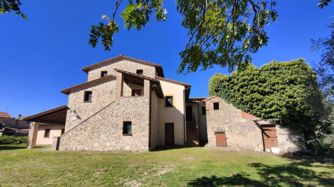 Homestead for sale in Avigliano Umbro