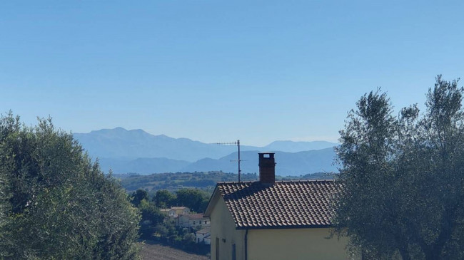 Homestead for sale in Avigliano Umbro