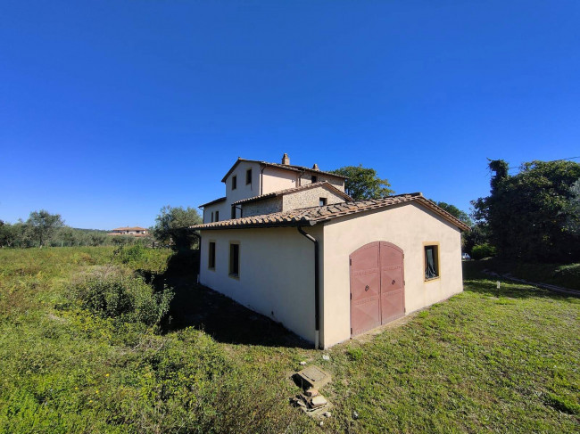 Homestead for sale in Avigliano Umbro