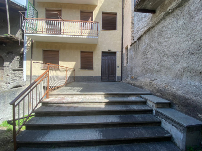 Casa semindipendente in vendita a Chiomonte