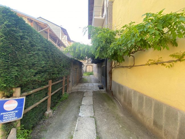Casa semindipendente in vendita a Chiomonte