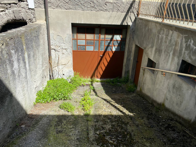 Casa semindipendente in vendita a Chiomonte