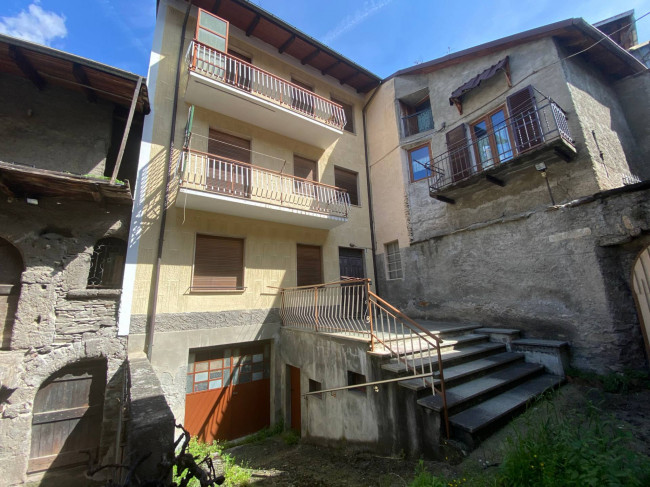 Casa semindipendente in vendita a Chiomonte
