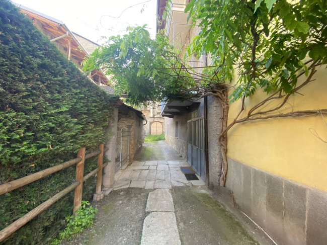 Casa semindipendente in vendita a Chiomonte