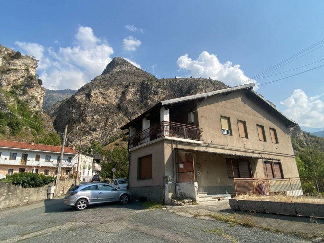 Locale commerciale in vendita a Bussoleno