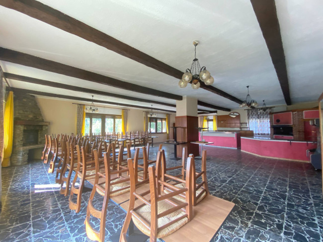 Locale commerciale in vendita a Bussoleno