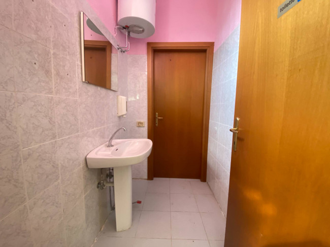 Locale commerciale in vendita a Bussoleno