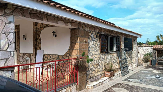 Villa in vendita a Cinisi (PA)