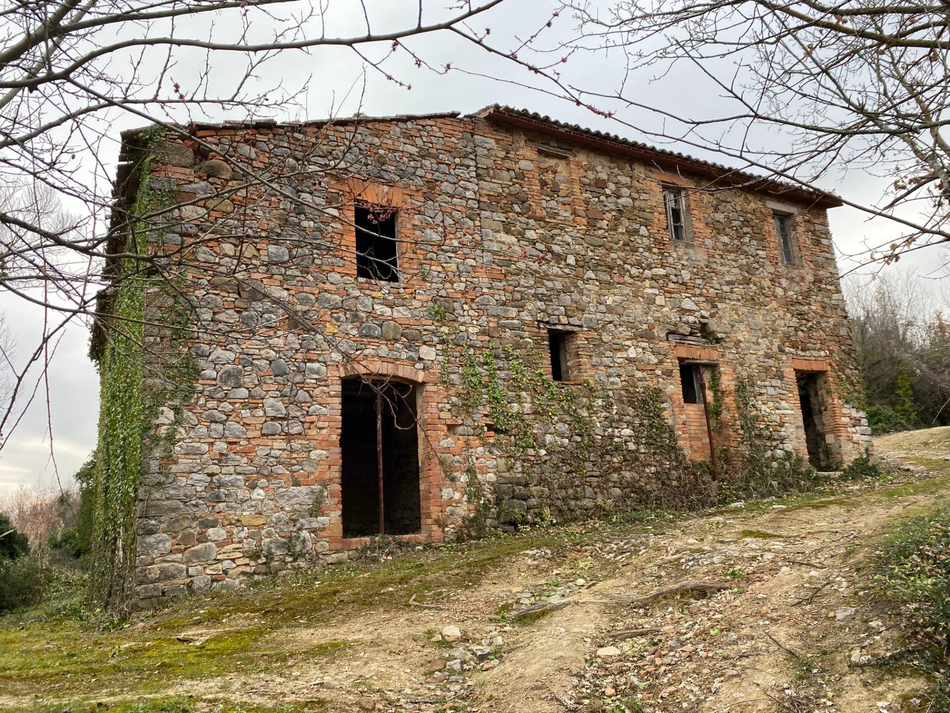 Rustico in vendita a San Venanzo