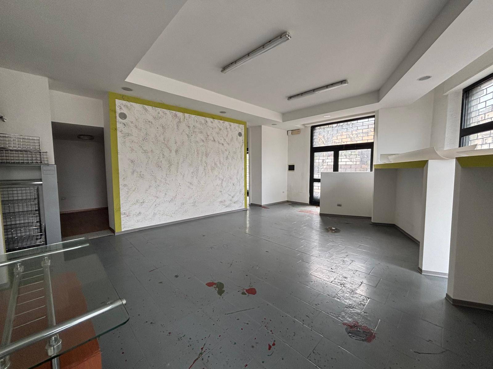 Locale commerciale in vendita a Marsciano