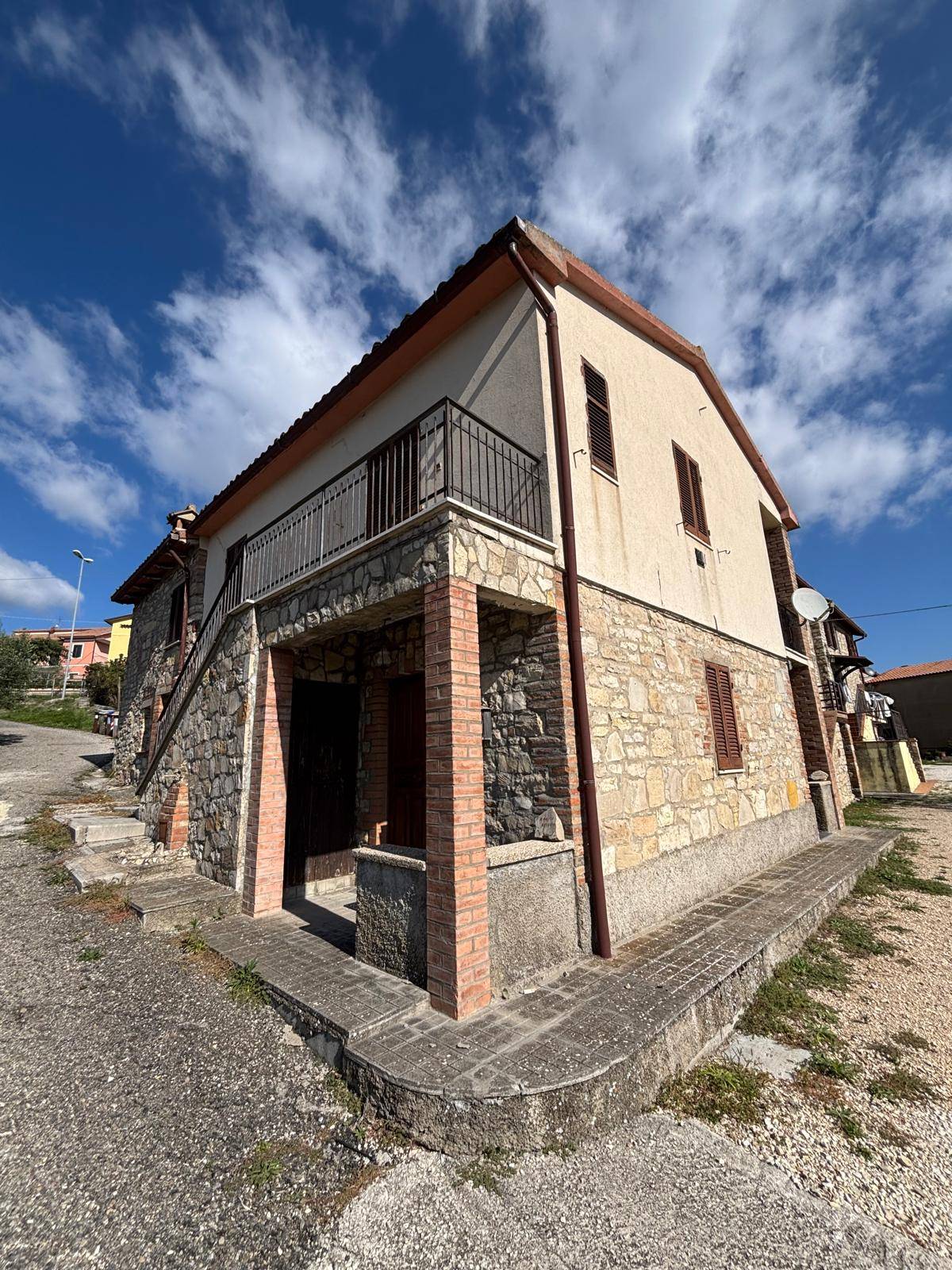 Villetta Bifamiliare in vendita a Fratta Todina