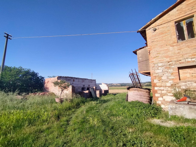 Rustico in vendita a Marsciano