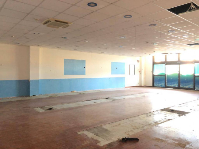 Locale commerciale in vendita a Collazzone