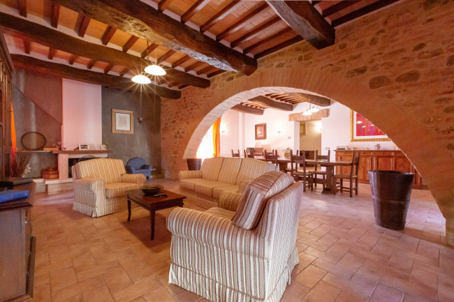 Casale in vendita a Marsciano