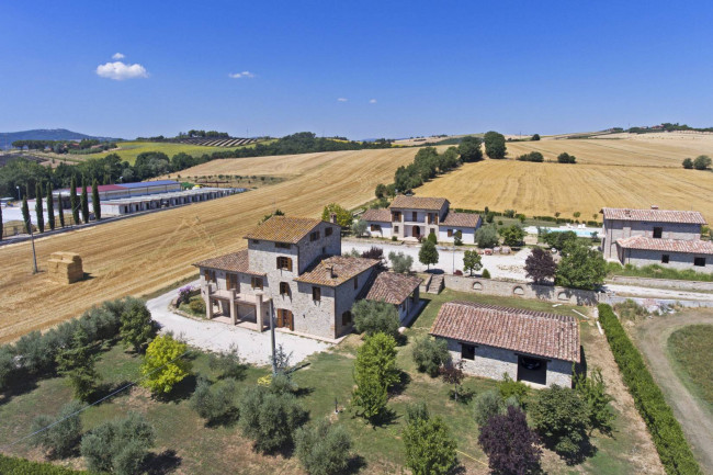 Casale in vendita a Marsciano