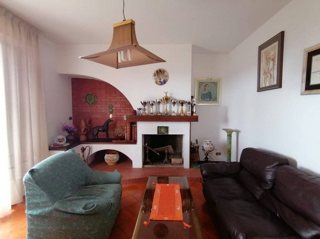 Villa in vendita a Deruta