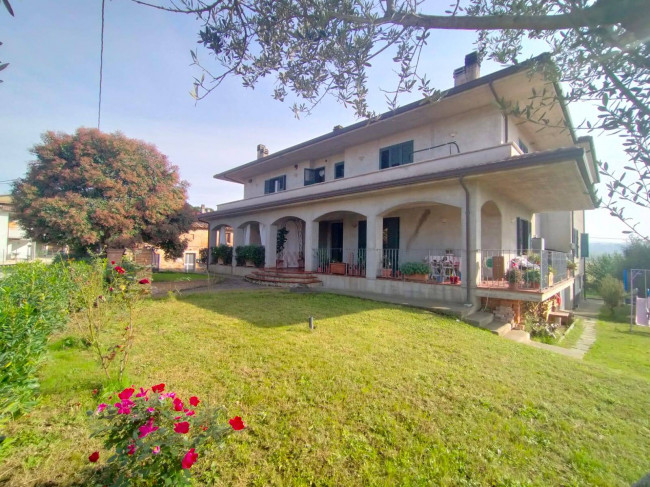 Appartamento in vendita a Deruta