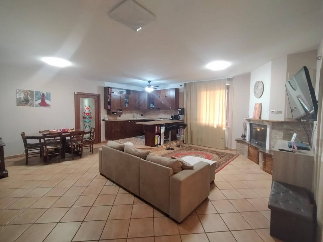 Appartamento in vendita a Deruta