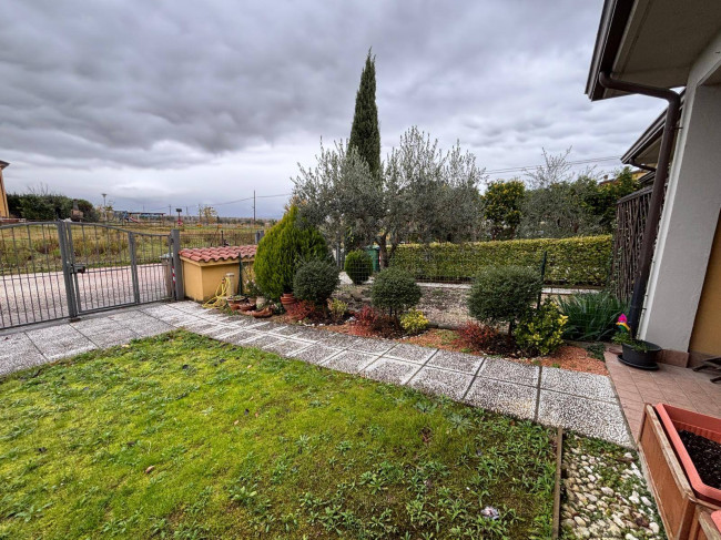 Villette a schiera in vendita a Fratta Todina