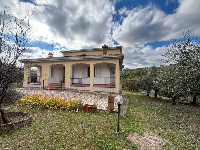 Villa in vendita a Marsciano