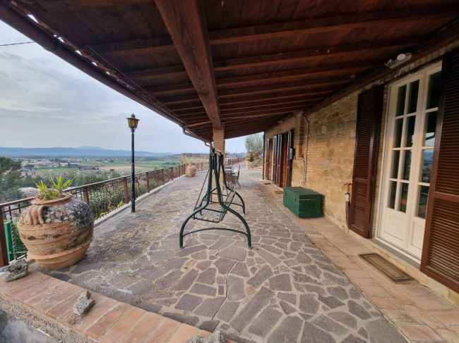 Villa in vendita a Torgiano