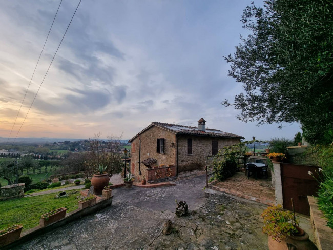 Villa in vendita a Torgiano