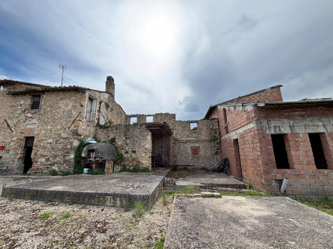 Rustico in vendita a Marsciano