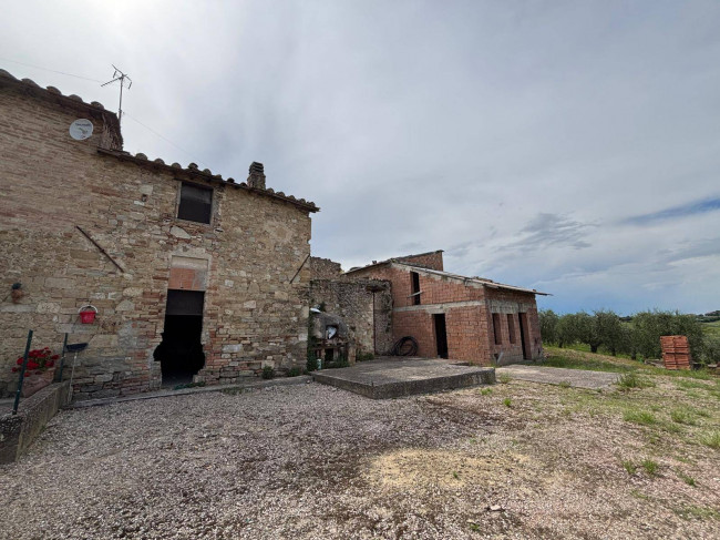 Rustico in vendita a Marsciano