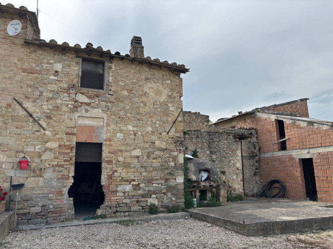 Rustico in vendita a Marsciano