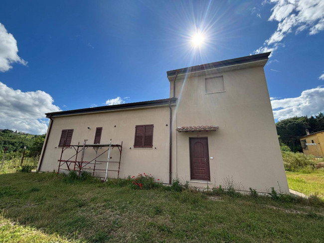 Villa in vendita a San Venanzo