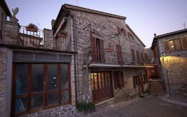 Casa singola in vendita a San Venanzo