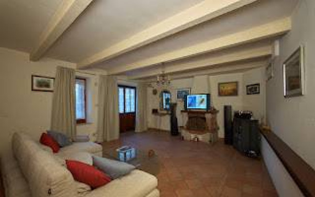 Casa singola in vendita a San Venanzo