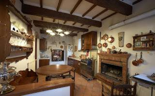 Casa singola in vendita a San Venanzo