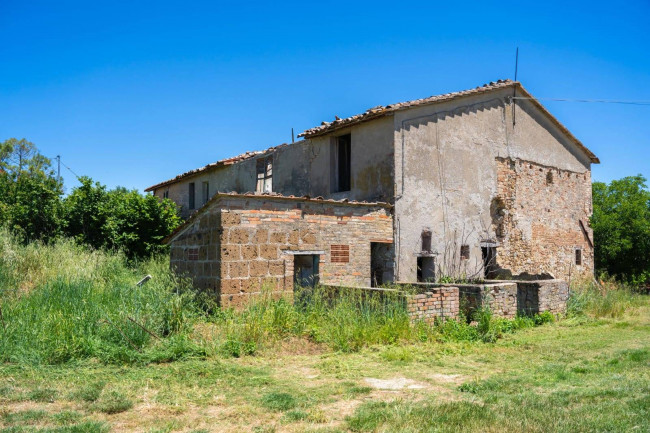 Casale in vendita a Marsciano
