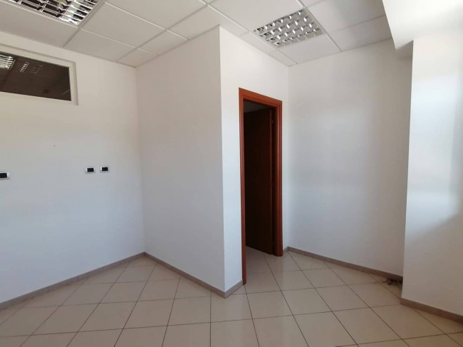 Studio/Ufficio in affitto a Collazzone