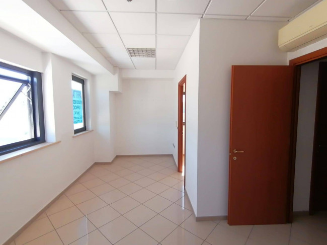 Studio/Ufficio in affitto a Collazzone