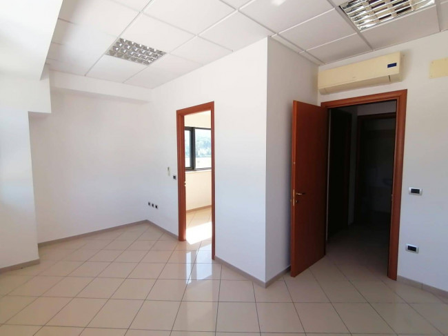 Studio/Ufficio in affitto a Collazzone