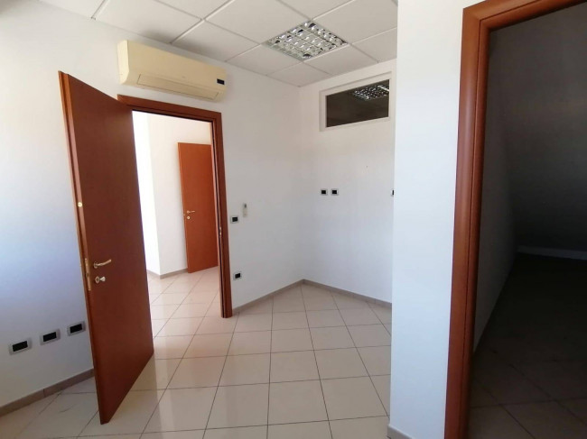Studio/Ufficio in affitto a Collazzone