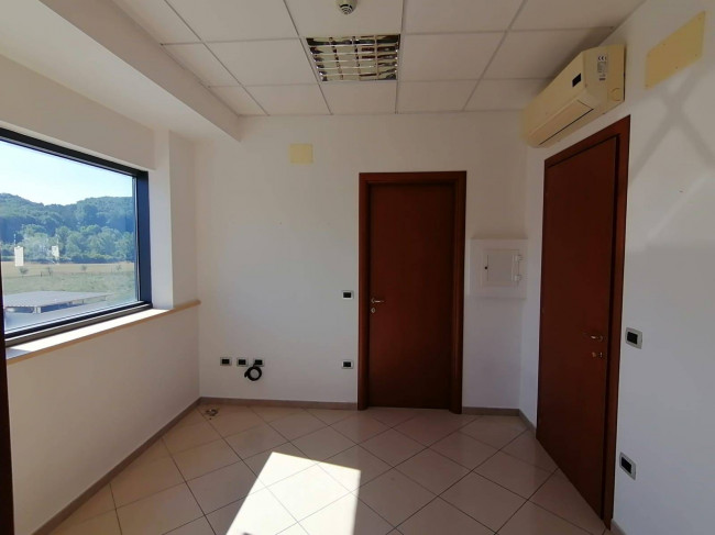 Studio/Ufficio in affitto a Collazzone