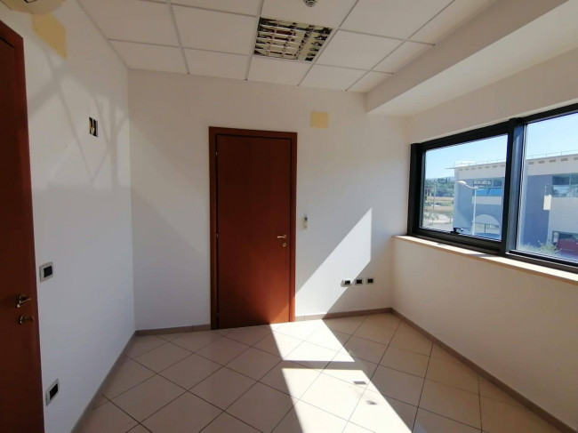 Studio/Ufficio in affitto a Collazzone