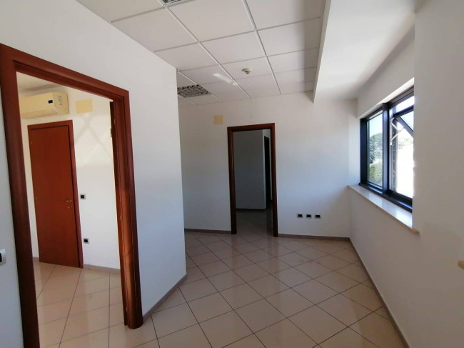 Studio/Ufficio in affitto a Collazzone