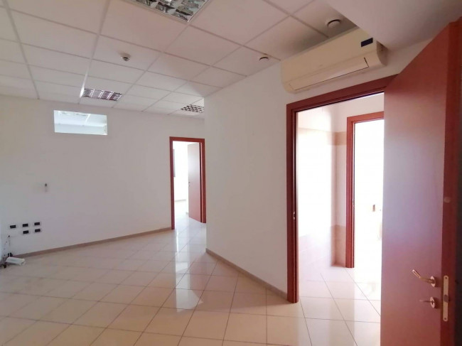 Studio/Ufficio in affitto a Collazzone