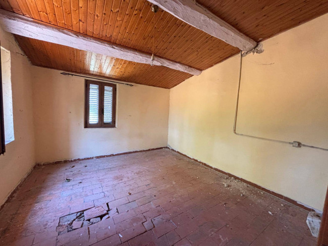 Casale in vendita a Fratta Todina