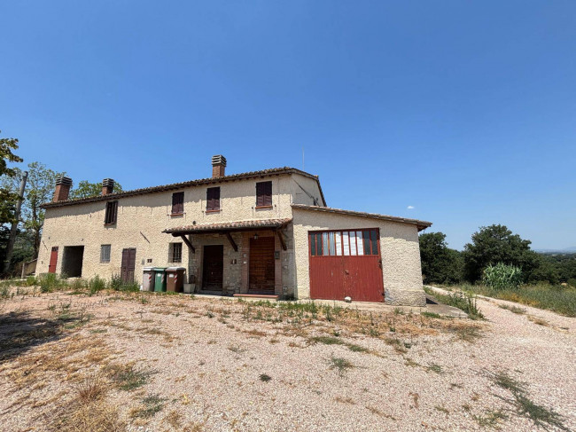 Casale in vendita a Fratta Todina