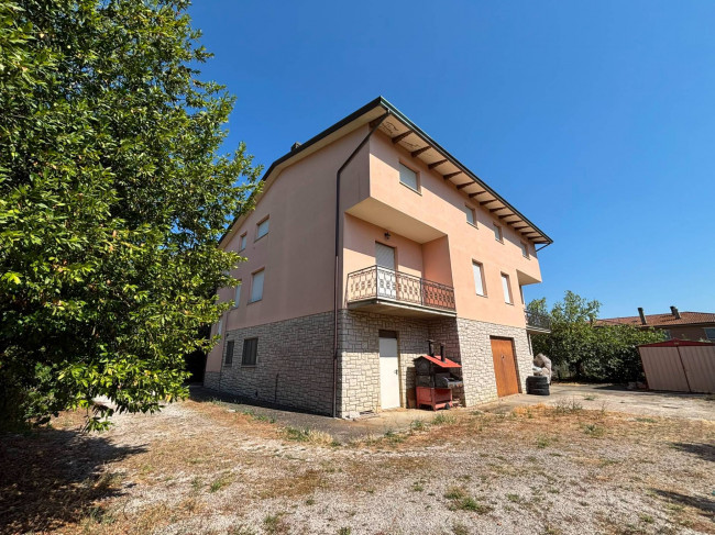 Casa singola in vendita a Fratta Todina